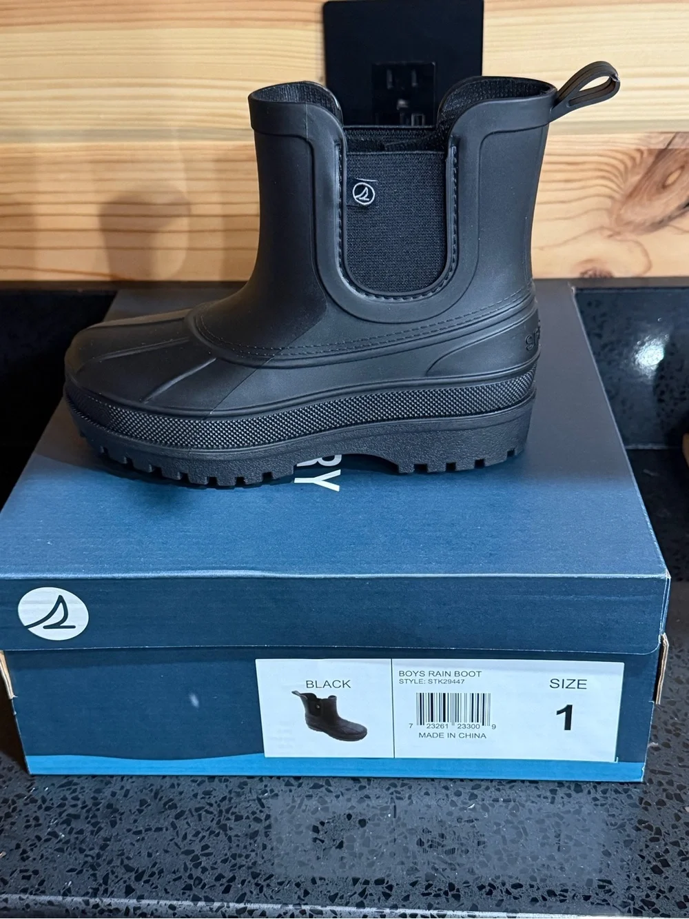 NWB Sperry Rain Boots Black Size 1 kids